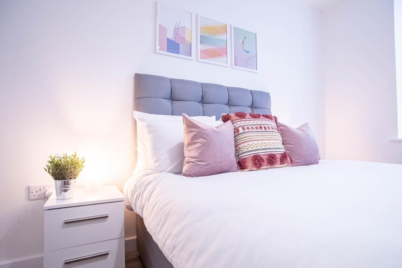 Luxury Apartments Available Next To Train Station - The Wallgate Apartments Wigan - Free Parking 外观 照片