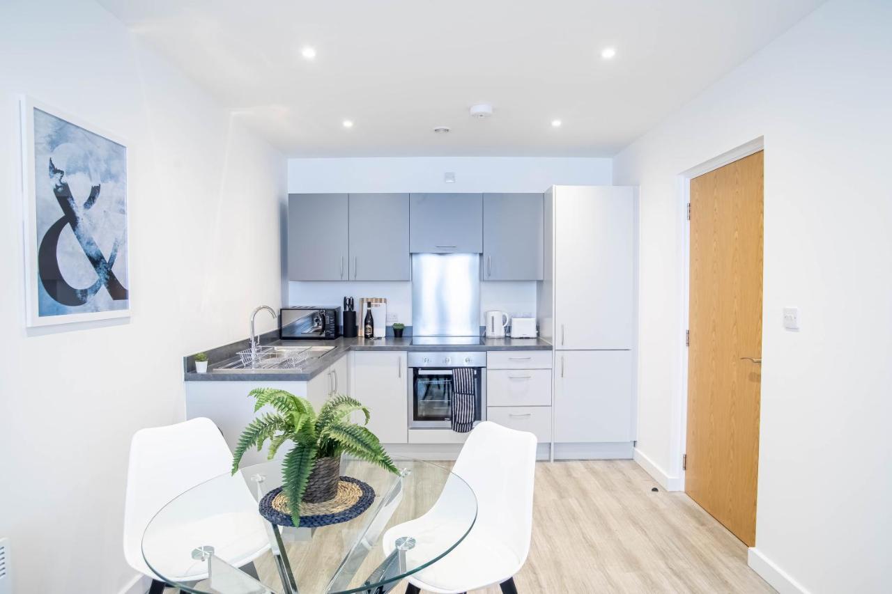 Luxury Apartments Available Next To Train Station - The Wallgate Apartments Wigan - Free Parking 外观 照片