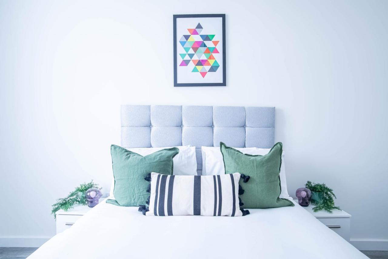 Luxury Apartments Available Next To Train Station - The Wallgate Apartments Wigan - Free Parking 外观 照片