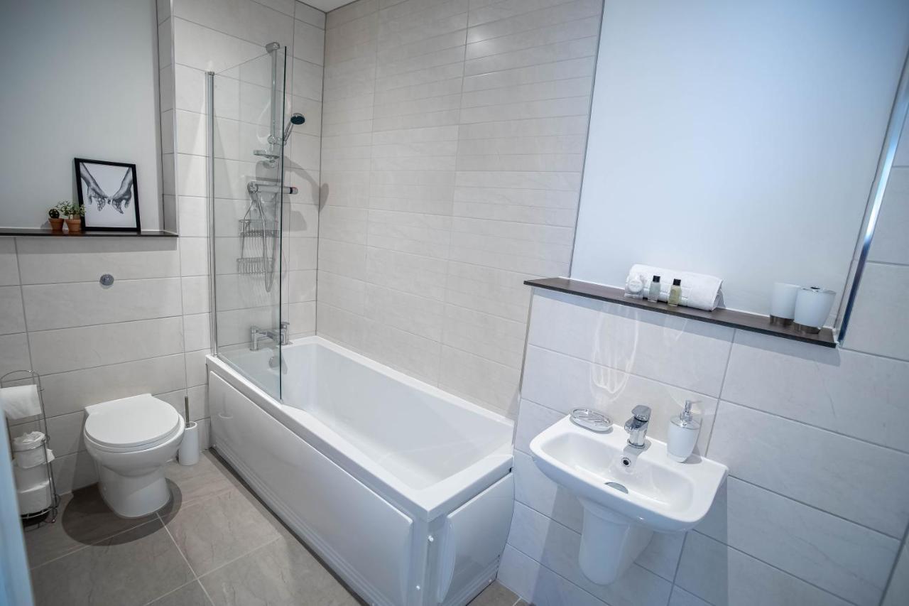 Luxury Apartments Available Next To Train Station - The Wallgate Apartments Wigan - Free Parking 外观 照片